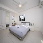 Sunset Family Villa - 1Min Walk To Beach