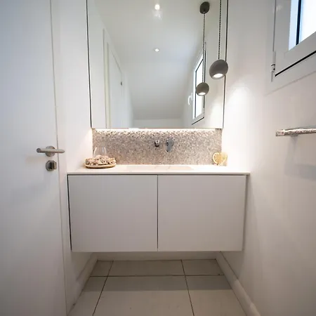 Sunset Family W Heated Pool - 1min Walk To