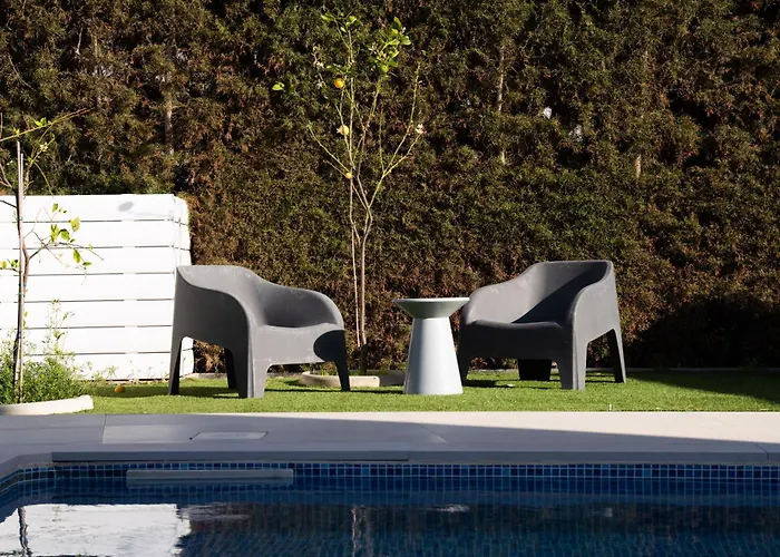 Sunset Family W Heated Pool - 1min Walk To Villa