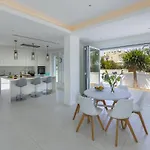 Villa Sunset Family W Heated Pool - 1min Walk To