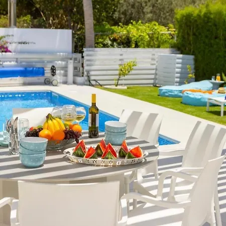 Villa Sunset Family W Heated Pool - 1min Walk To Protaras