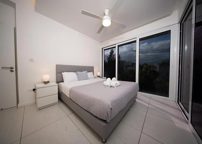 Villa Sunset Family W Heated Pool - 1min Walk To