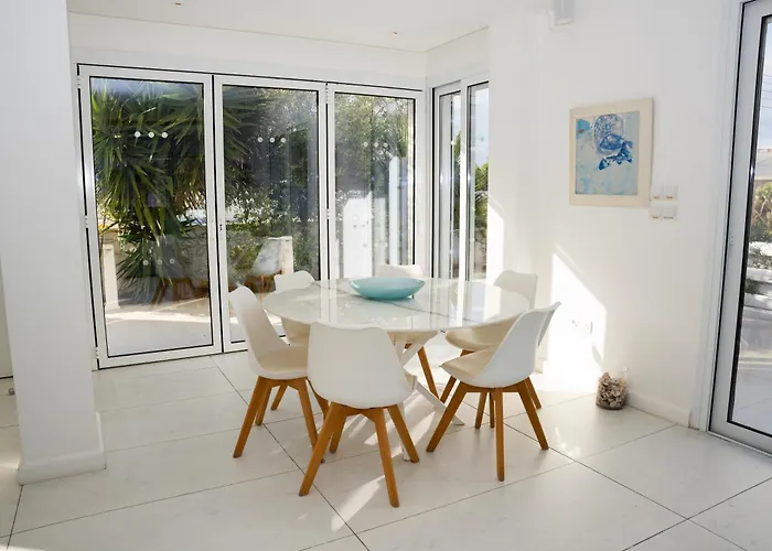 Sunset Family W Heated Pool - 1min Walk To